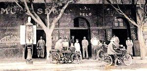 2070- Alger - Rue de Lyon 36 - Magasin2 Rosso